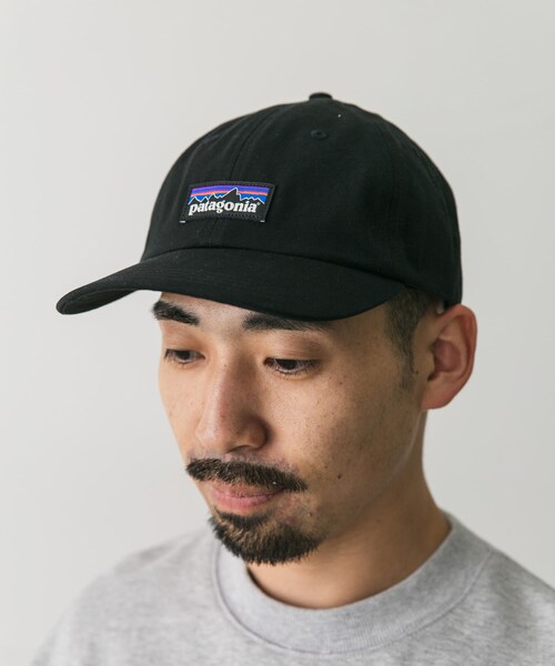 URBAN RESEARCH DOORS（アーバンリサーチドアーズ）の「patagonia　P-6 Label Trad Cap（キャップ・メンズ・BLK/SWBE/TNGR・one）」の5枚目の写真