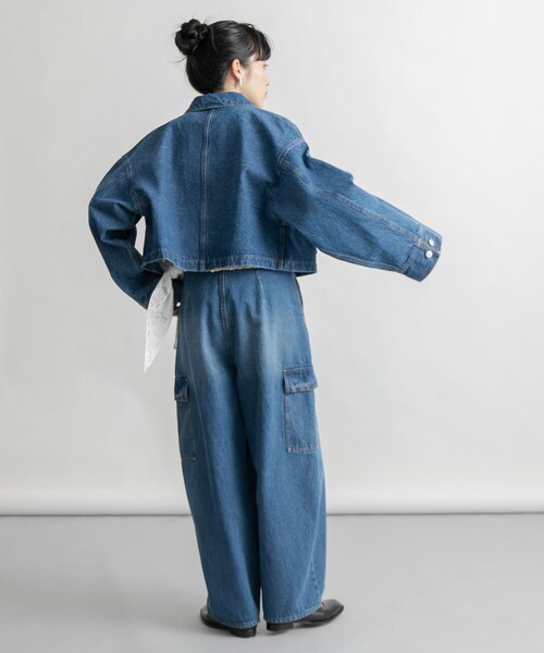 KBF（ケイビーエフ）の「WIDEデニムジャケット（デニムジャケット・レディース・BEIGE/BLUE・one）」の15枚目の写真