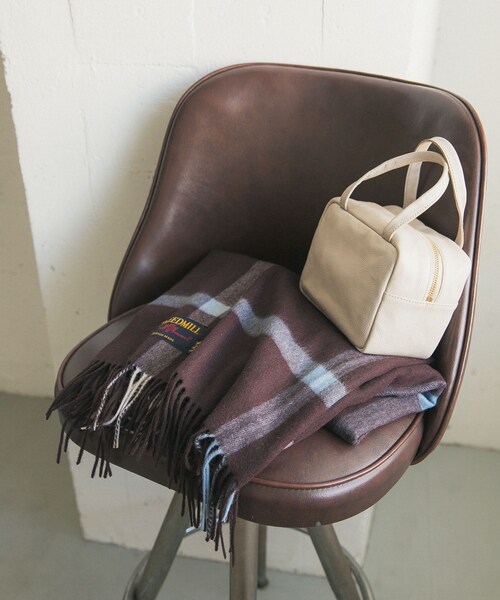 URBAN RESEARCH DOORS(アーバンリサーチドアーズ)の「『一部別注カラー』TWEED MILL Lambswool Stole(マフラー・レディース・Scone CHK/BLU/GRN/CHOCOLATE/McKeller/別注C/GRY/別注T/CHK・Free)」の2枚目の写真