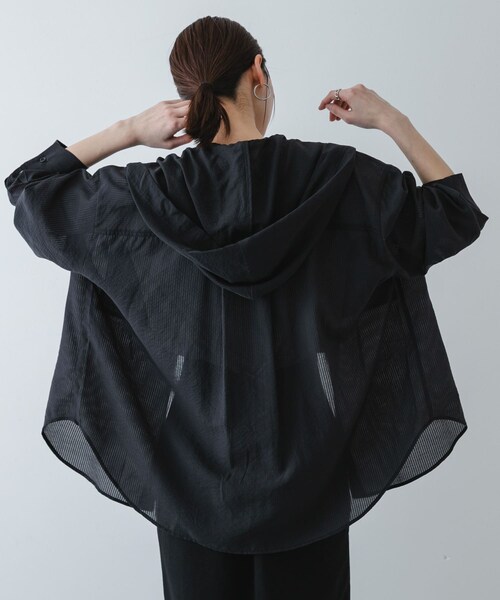 SENSE OF PLACE by URBAN RESEARCH（センスオブプレイスバイアーバンリサーチ）の「シアーフーディシャツ（シャツ/ブラウス・レディース・OFF WHITE/BLACK/YELLOW・One）」の14枚目の写真