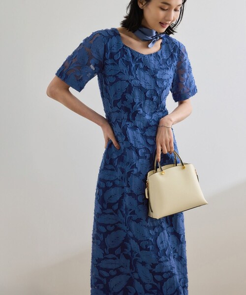 ROPE'(ロペ)の「【洗える】スクエアーネックワンピース(ジャガード/サッカー素材)(ワンピース・レディース・ブラック/ブラウン/ブルー・36/38)」の21枚目の写真