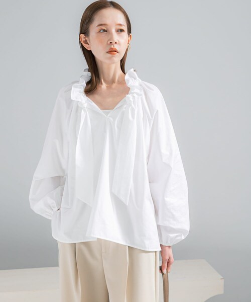 URBAN RESEARCH ROSSO（アーバンリサーチロッソ）の「フリルネックシャツブラウス（シャツ/ブラウス・レディース・WHITE/L/PURPLE/CHARCOAL・Free）」の8枚目の写真
