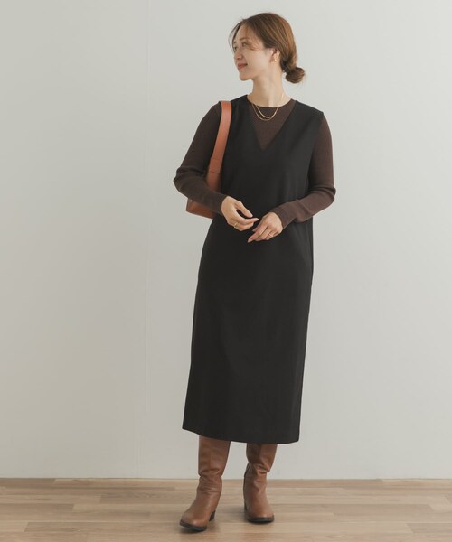 『UR TECH』ストレートラインジャンパースカート