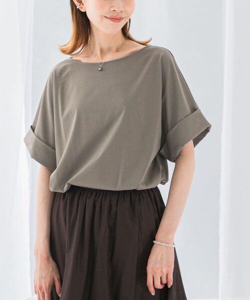 URBAN RESEARCH ROSSO（アーバンリサーチロッソ）の「UVカットデザインスリーブプルオーバー（Tシャツ/カットソー・レディース・OFF WHITE/MOCHA/YELLOW/NAVY・FREE）」の15枚目の写真