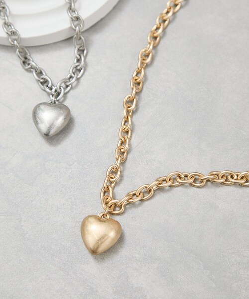 VIS（ビス）の「ハートボリュームチェーンネックレス（ネックレス・レディース・ゴールド/シルバー・F）」の2枚目の写真