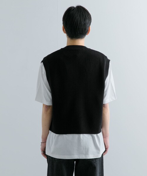 SENSE OF PLACE by URBAN RESEARCH（センスオブプレイスバイアーバンリサーチ）の「アゼアミクロップドニットベスト（ベスト・メンズ・BLACK/GRAY・M/L）」の19枚目の写真