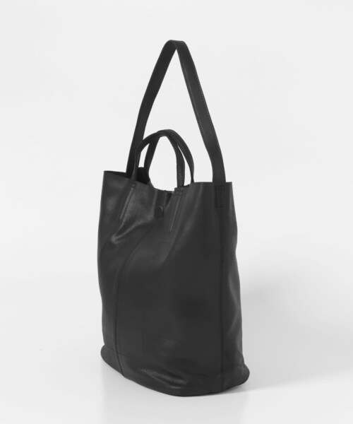 URBAN RESEARCH（アーバンリサーチ）の「Morphee　2WAY ONE SHOULDER M（ショルダーバッグ・メンズ・NAPPABLACK・M）」の4枚目の写真