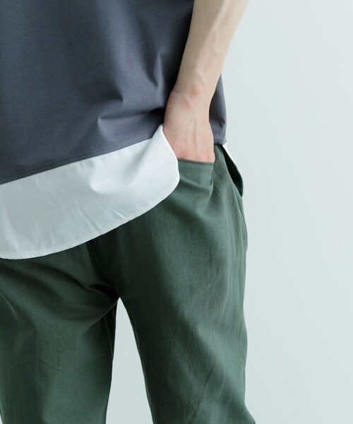 ITEMS URBANRESEARCH(アイテムズ アーバンリサーチ)の「コットン×リネン RELAX トラウザー(その他パンツ・メンズ・CHA/GRN/RED/BLK・M/L)」の22枚目の写真