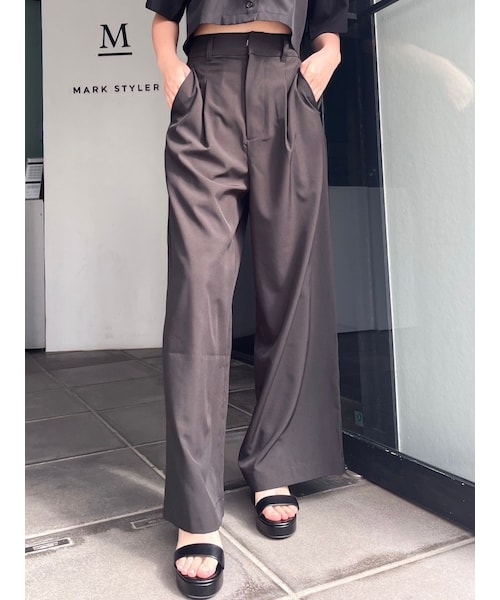 GYDA（ジェイダ）の「ハイウエストタックワイドスラックスパンツ（その他パンツ・レディース・オフホワイト/ブラック/ミックス・F）」の10枚目の写真