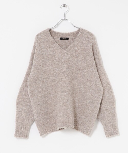 URBAN RESEARCH ROSSO（アーバンリサーチロッソ）の「『WEB限定』Vネックカーブスリーブニット（ニット/セーター・レディース・CORAL/CHARCOAL/MOCHA・Free）」の21枚目の写真