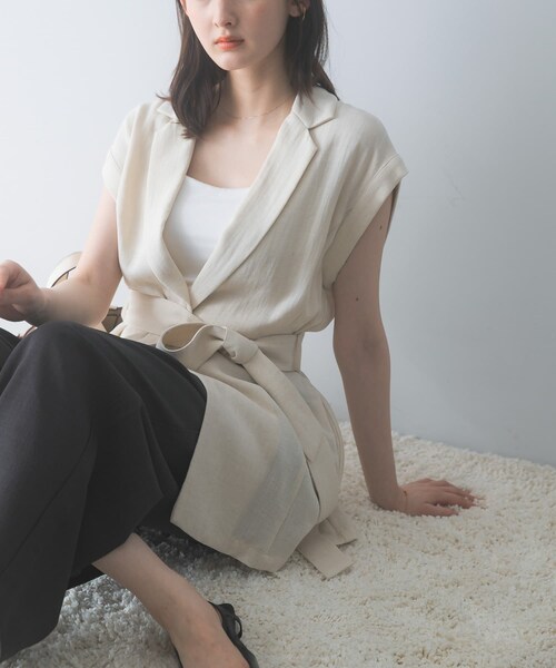 URBAN RESEARCH ROSSO（アーバンリサーチロッソ）の「ベルテッドウエストシェイプジレ（ベスト・レディース・BLACK/L.BEIGE・Free）」の18枚目の写真