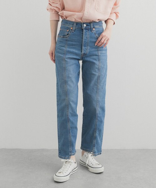 URBAN RESEARCH DOORS(アーバンリサーチドアーズ)の「LEVI’S Exclusive ANKLESEAMEDEAGE(デニムパンツ・レディース・ブルー・26/27/28)」の4枚目の写真