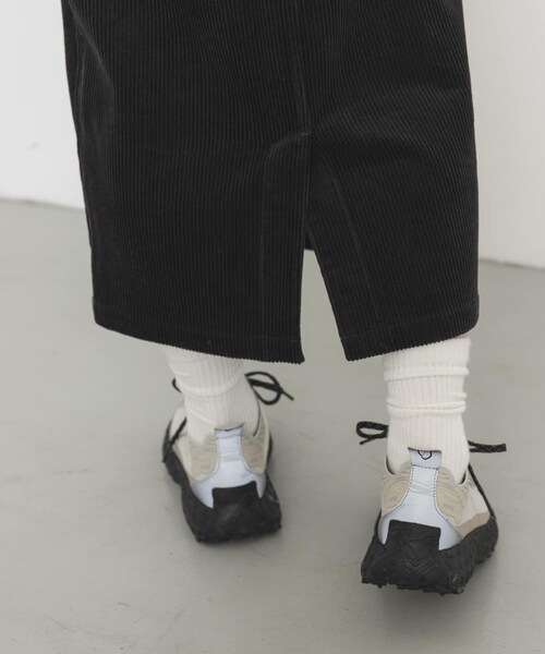EKAL（エカル）の「『UR TECH』コーデュロイストレートスカート（スカート・レディース・モカ/チャコール/ブラウンカーキ・one）」の5枚目の写真