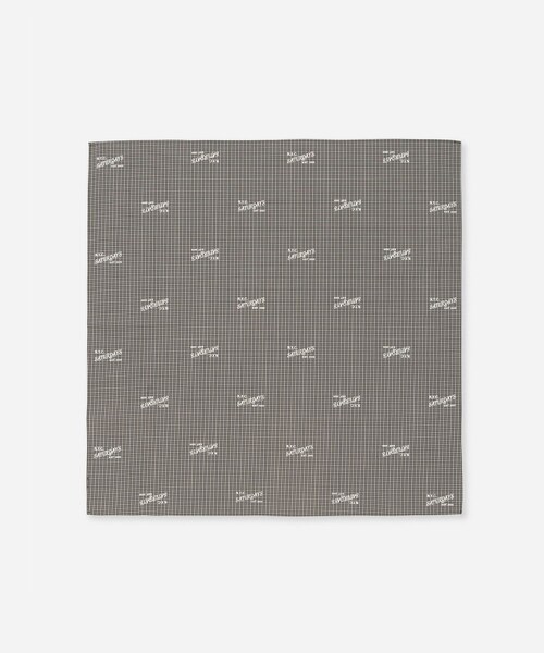 Saturdays NYC(サタデーズ ニューヨークシティ )の「Vintage Serif Check Scarf(バンダナ/スカーフ・レディース・グレー/キナリ/ベージュ・F)」の4枚目の写真