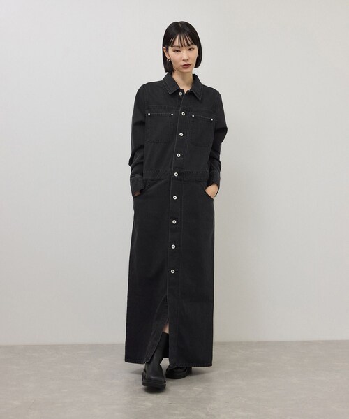 ADAM ET ROPE'(アダムエロペ)の「【WEB限定】デニムシャツロングワンピース(シャツワンピース・レディース・ブラック/ブルー・36/38)」の7枚目の写真