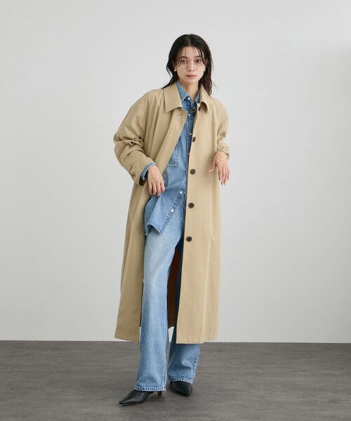 ADAM ET ROPE'（アダムエロペ）の「【WEB限定】エフォートレスステンカラーコート（トレンチコート・レディース・チャコール/ベージュ・F）」の11枚目の写真
