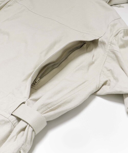 URBAN RESEARCH（アーバンリサーチ）の「A PRESSE　U.S. ARMY Mountain Jacket（ミリタリージャケット・メンズ・BEIGE・2/3）」の11枚目の写真