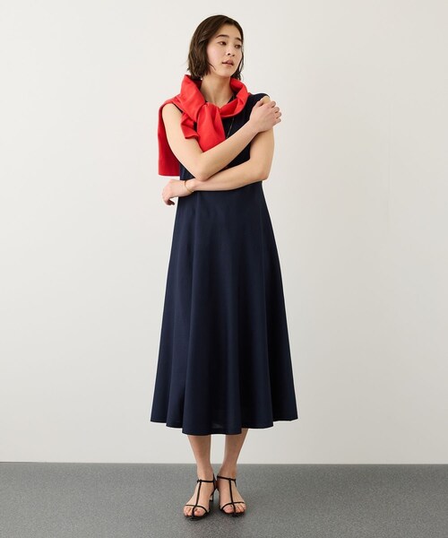 ROPE'(ロペ)の「LEVITA ニットワンピース/接触冷感・イージーケア(ワンピース・レディース・ベージュ/ネイビー・F)」の19枚目の写真