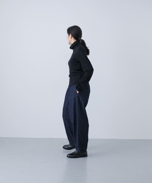 かぐれ(カグレ)の「HAVERSACK ウールフライスタートルネックシャツ(ニット/セーター・レディース・White/Black・1)」の12枚目の写真