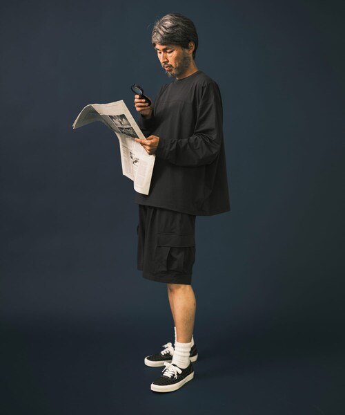 URBAN RESEARCH(アーバンリサーチ)の「Wide Dad BREEZY TECH LONG-SLEEVE T-SHIRTS(Tシャツ/カットソー・メンズ・D.NAVY/BLACK/CHARCOAL・1/2)」の20枚目の写真