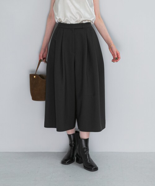 URBAN RESEARCH ROSSO（アーバンリサーチロッソ）の「ダブルクロスフォルムタックパンツ（その他パンツ・レディース・IVORY/CHARCOAL・36/38）」の18枚目の写真