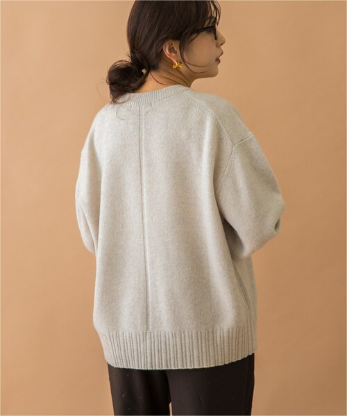 URBAN RESEARCH ROSSO（アーバンリサーチロッソ）の「F by ROSSO　ハミルトンクルーネックニット（ニット/セーター・レディース・L/GREIGE/GRAY/D/CHERRY/BLUE・FREE）」の19枚目の写真