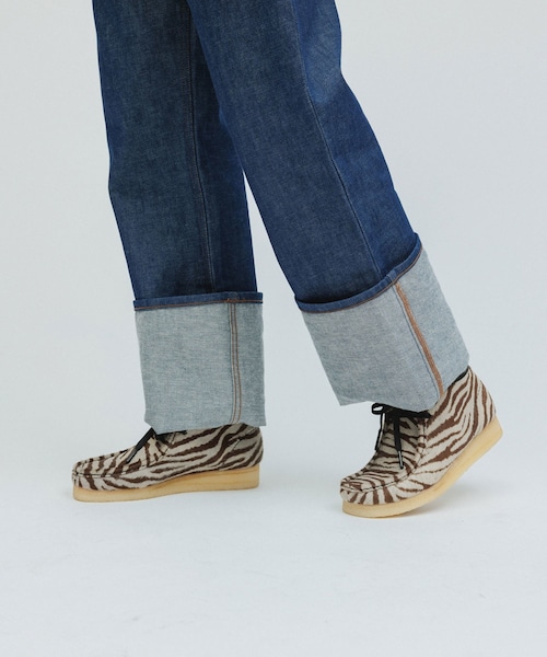 ADAM ET ROPE'(アダムエロペ)の「【CLARKS】WALLABEE BOOTS ZEBRA(モカシン/デッキシューズ・レディース・ホワイト系・36/37/38/39)」の11枚目の写真