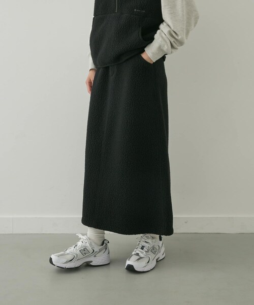 URBAN RESEARCH DOORS（アーバンリサーチドアーズ）の「『別注』Snow Peak Apparel×DOORS　ThermalBoa FleeceSkirt（スカート・レディース・グレー/ブラック・FREE）」の6枚目の写真