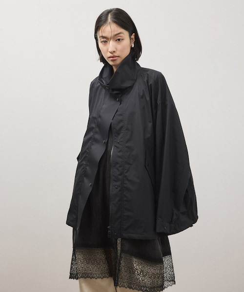 ADAM ET ROPE'（アダムエロペ）の「ファンクションドロストブルゾン/撥水（ナイロンジャケット・レディース・ブラック/カーキ・36/38）」の11枚目の写真