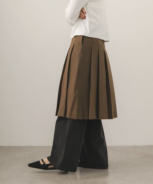 KBF（ケイビーエフ）の「プリーツミディスカート（スカート・レディース・CHARCOAL/BROWN・One）」の2枚目の写真