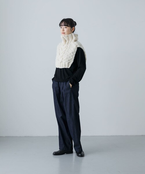 かぐれ（カグレ）の「ペルーショルダーニットウォーマー（ネックウォーマー/スヌード・レディース・IVORY/GRAY・FREE）」の12枚目の写真