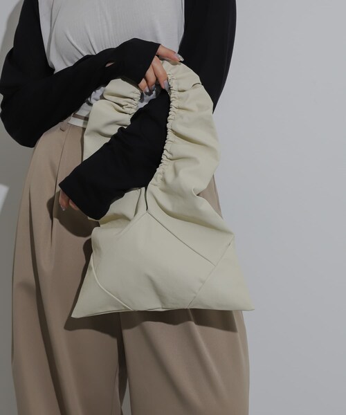 SENSE OF PLACE by URBAN RESEARCH（センスオブプレイスバイアーバンリサーチ）の「ギャザーハンドバッグ（ハンドバッグ・レディース・RED/IVORY/BLACK・one）」の14枚目の写真