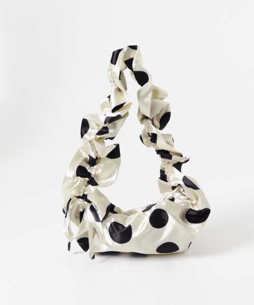 URBAN RESEARCH(アーバンリサーチ)の「OperaSPORT MINI SHIRLEY BAG(ショルダーバッグ・レディース・BLACK DOTS・-)」の3枚目の写真