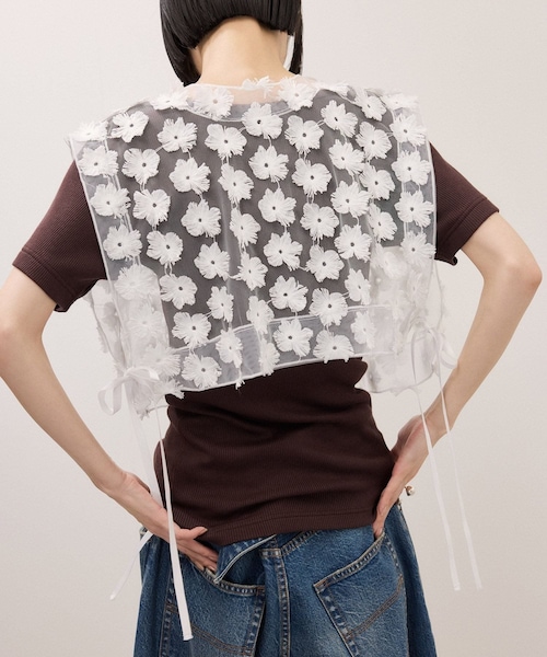 ADAM ET ROPE'(アダムエロペ)の「フラワーチュール2WAYトップス(シャツ/ブラウス・レディース・ブラック/ホワイト・F)」の15枚目の写真