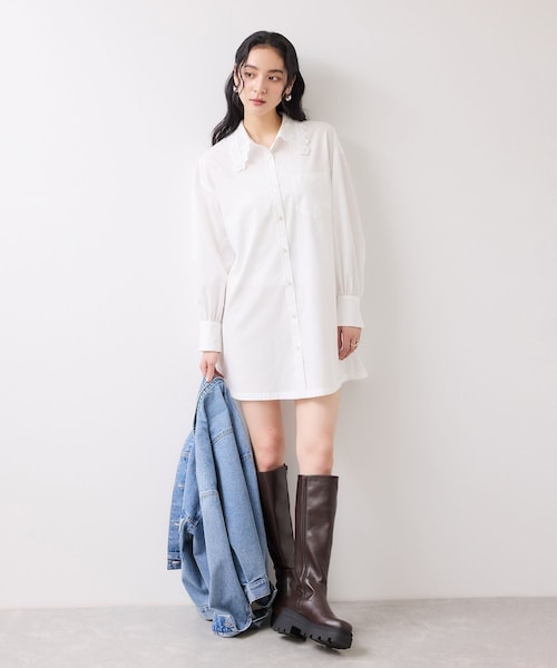 VIS（ビス）の「襟レース付きミニ丈シャツワンピ（シャツワンピース・レディース・ホワイト/サックス・F）」の4枚目の写真