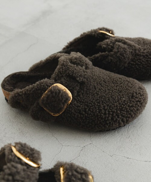 URBAN RESEARCH（アーバンリサーチ）の「BOSTON BIG BUCKLE TEDDY（サンダル・レディース・GRAY・36/37/38）」の3枚目の写真