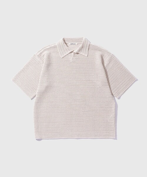 ADAM ET ROPE'（アダムエロペ）の「【AURALEE/オーラリー】TUSSAH SILK COTTON MESH KNIT SKIPPER POLO（ポロシャツ・メンズ・キナリ/ダークブラウン・3/4）」の2枚目の写真