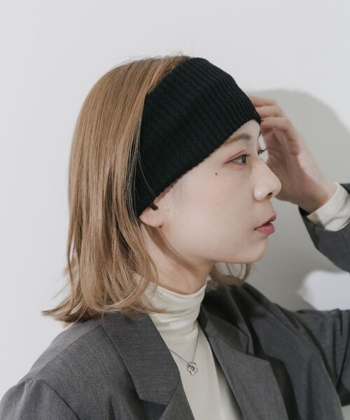 SMELLY（スメリー）の「リブニットワイドヘアバンド（ヘアバンド・レディース・BLK/DBR・-）」の4枚目の写真
