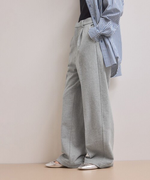 ADAM ET ROPE'(アダムエロペ)の「【WEB限定】スウェットワイドスラックス(スラックス・レディース・ブラック/グレー/キナリ系・36/38)」の20枚目の写真