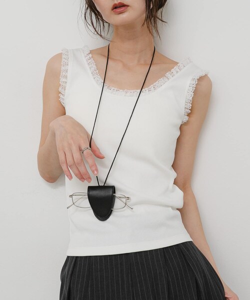 SENSE OF PLACE by URBAN RESEARCH（センスオブプレイスバイアーバンリサーチ）の「レースフリルタンクトップ（タンクトップ・レディース・OFF WHITE/BLACK・One）」の3枚目の写真
