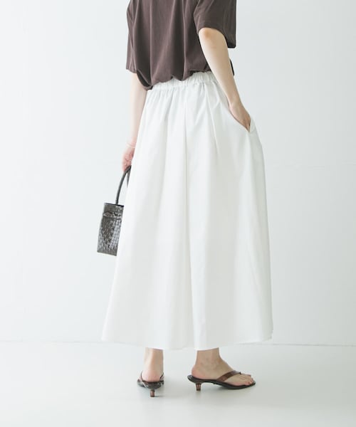 URBAN RESEARCH（アーバンリサーチ）の「撥水ギャザーボリュームスカート（スカート・レディース・OFF WHITE/BLACK・Free）」の8枚目の写真