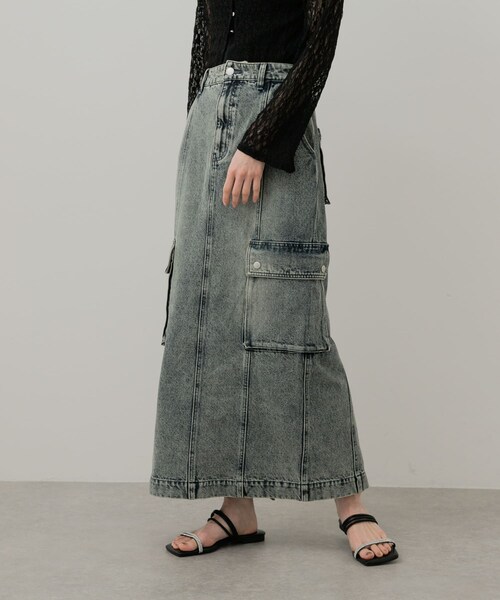 SENSE OF PLACE by URBAN RESEARCH（センスオブプレイスバイアーバンリサーチ）の「カーゴデニムスカート（デニムスカート・レディース・L.INDIGO/D.INDIGO・S/M）」の4枚目の写真