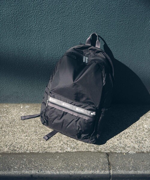 ADAM ET ROPE'（アダムエロペ）の「【LeSportsac for ADAM ET ROPE'】Exclusive Classic Everyday BP（バックパック/リュック・レディース・ブラック・F）」の3枚目の写真