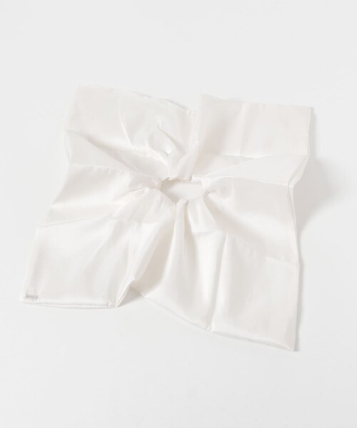 URBAN RESEARCH ROSSO（アーバンリサーチロッソ）の「heyep　Silk Square Large Scrunchie（ヘアゴム・レディース・BLACK/WHITE/別注BLUE・-）」の5枚目の写真