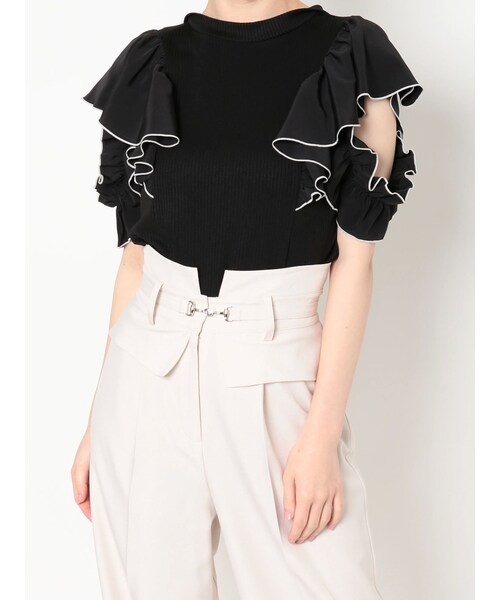 dazzlin（ダズリン）の「バイカラーフリルカットトップス（Tシャツ/カットソー・レディース・オフホワイト/グレー/ブラック/ベージュ・F）」の2枚目の写真