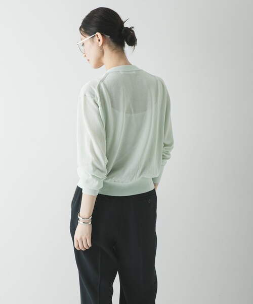 URBAN RESEARCH（アーバンリサーチ）の「UVカット加工Vネックカーディガン（カーディガン/ボレロ・レディース・RED/MINT/BLACK・Free）」の15枚目の写真