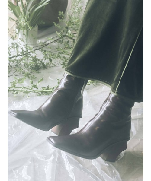 merry jenny（メリージェニー）の「woodヒールミドルブーツ（ブーツ・レディース・ブラック/アイスブルー/ベージュ/ダークブラウン・M/L）」の17枚目の写真