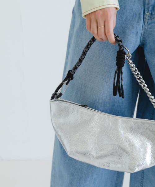 URBAN RESEARCH（アーバンリサーチ）の「NOMADIS　YACHT（ショルダーバッグ・レディース・SILVER/METAL PINK・one）」の9枚目の写真