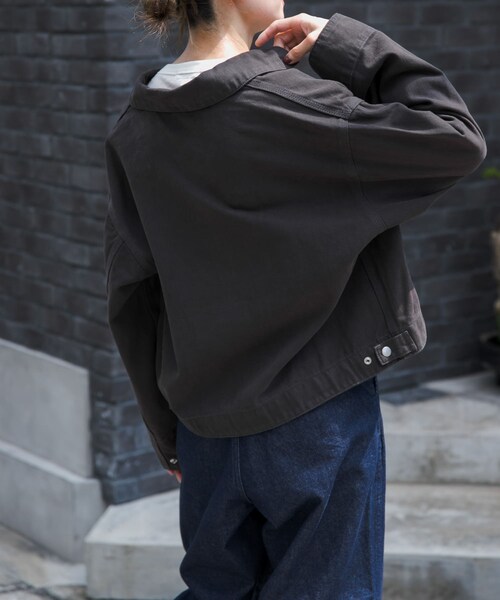 URBAN RESEARCH DOORS(アーバンリサーチドアーズ)の「FORK&SPOON ガーメントダイツイルジップブルゾン(ブルゾン・レディース・IVORY/CHARCOAL・1)」の17枚目の写真