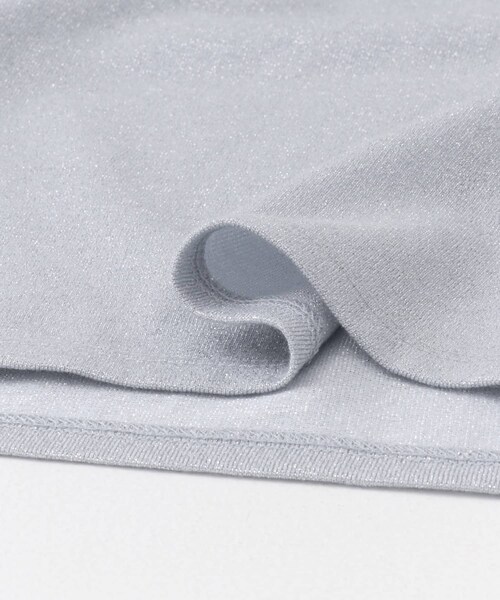 URBAN RESEARCH ROSSO（アーバンリサーチロッソ）の「ラメカットソー（Tシャツ/カットソー・レディース・GRAY/GOLD・FREE）」の16枚目の写真
